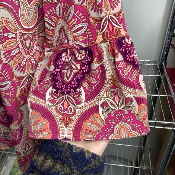 Chico's‎ Women's Pink Medallion Top Size 3 XL Bell Sleeves Regal Ornate Flowy - Picture 8 of 10
